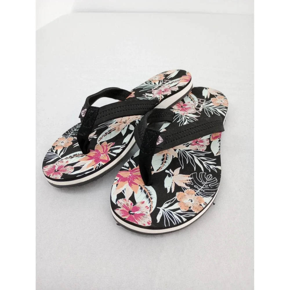Roxy flip flops